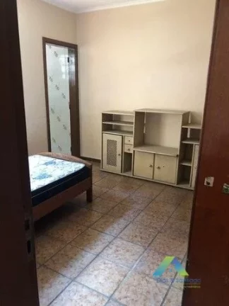 Imagem Santo André Sobrado amplo, 4 dormitórios, edícula, espaço gourmet, 2 vagas.
