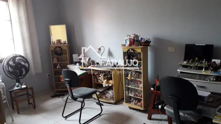 Imagem Casa em Condomínio à Venda em Sorocaba-SP, Jardim Ibiti: 3 Quartos, 1 Suíte, 2 Salas, 2 Banheiros, 6 Vagas, 226m².