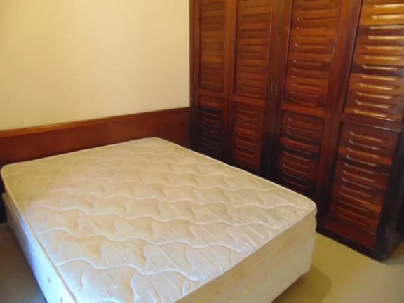 Imagem Praia de Pitangueiras, Próximo a Praia, Local Nobre, para * Venda ou Locação Anual e Temporada*, Lazer no Prédio, 2 Garagens.
