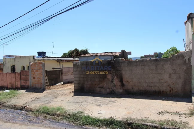 Imagem Lote Plano com fundação pronta