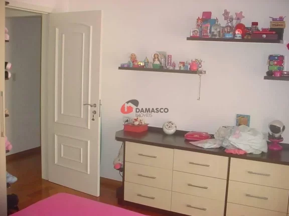 Imagem Sobrado à venda 3 Quartos, 3 Suítes, 6 Vagas, 443 m², Campestre, Santo André - SP