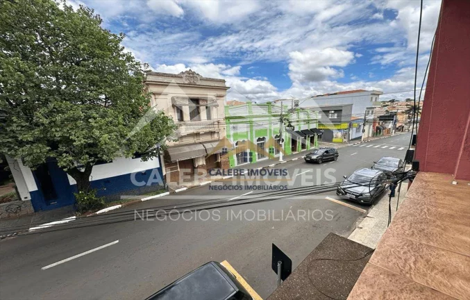 Imagem Sobrado com 4 dormitórios à venda, 280 m² por R$ 1.200.000,00 - Centro - Tatuí/SP