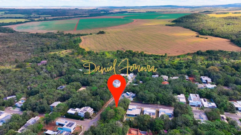 Imagem Terreno de esquina, plano com 1.180 m² no Condomínio Santa Monica