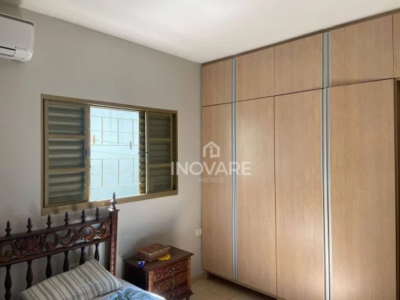 Imagem Casa com 3 dormitórios à venda, 260 m² por R$ 700.000,00 - Residencial Jardim Primavera - Itumbiara/GO