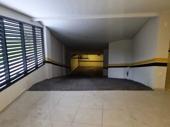 Imagem Apartamento vista mar com 3 suítes e 3 vagas de garagem no Centro de Itapema