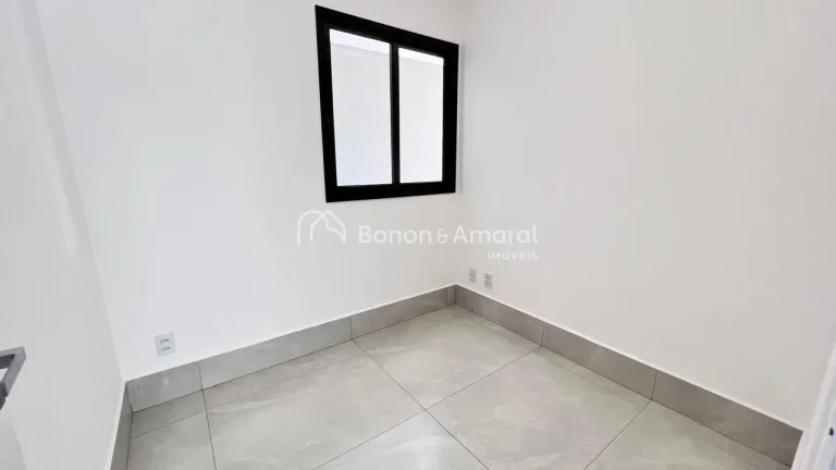 Imagem Linda e moderna casa à venda no Residencial Mont'Alcino. Recém construída. Ambientes amplos, arej...