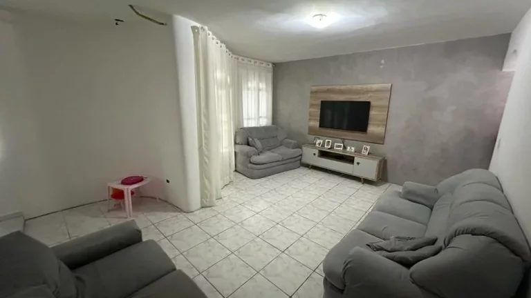 Imagem Sobrado com 2 dormitórios à venda, 400 m² por R$ 950.000,00 - Jardim Carlos Cooper - Suzano/SP