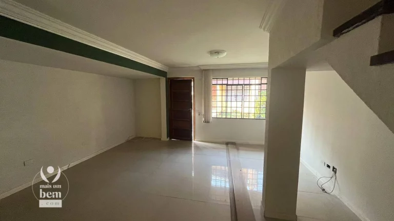 Imagem Incrível sobrado de 165 m² com 4 quartos, sacada, churrasqueira, 2 vagas de garagem à venda por R$ 800.000 - Atuba - Curitiba/PR