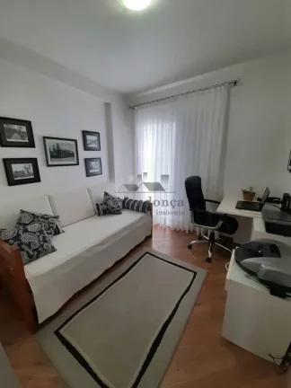 Imagem Apartamento no Sumaré com 3 quartos (01 suí­te) e 03 vagas, 136m2