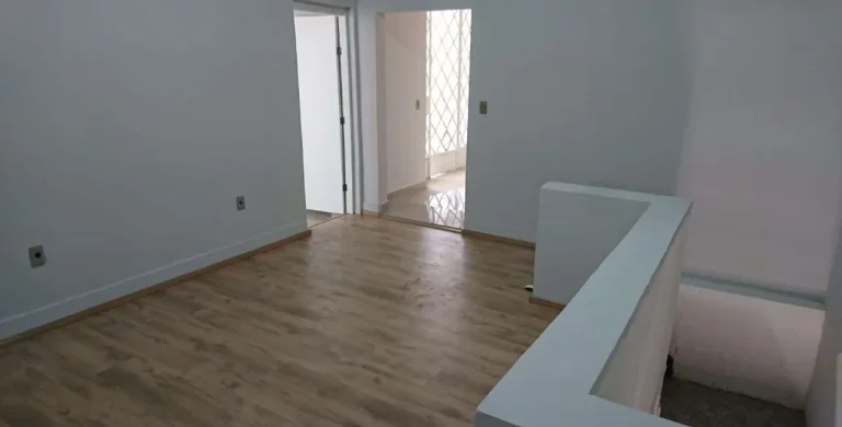 Imagem Aluguel de Ponto Comercial na Vila Hortência, Sorocaba-SP: 3 salas, 1 banheiro, 100m²!