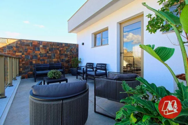 Imagem Casa em condomínio, 3 quartos, suíte, terraço, 2 vagas e infraestrutura.