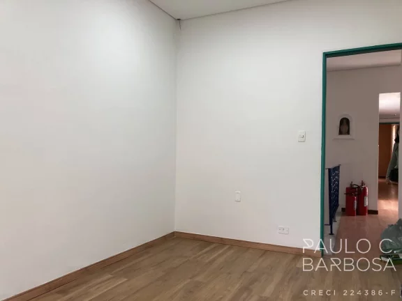 Imagem Pinheiros conjunto em sobreloja - 6 Salas - 3 Vagas - 130m²