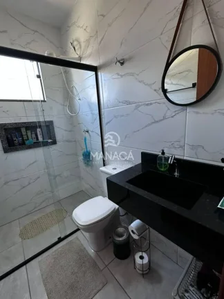 Imagem Casa com Piscina na Primeira Quadra, Barra Velha!