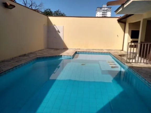 Imagem Casa em excelente localização próximo as principais avenidas