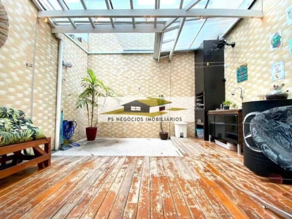 Imagem Sobrado Triplex em Condomínio com 153m2 para venda