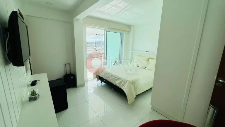 Imagem Linda cobertura a venda com 3 quartos - Centro - Cabo Frio