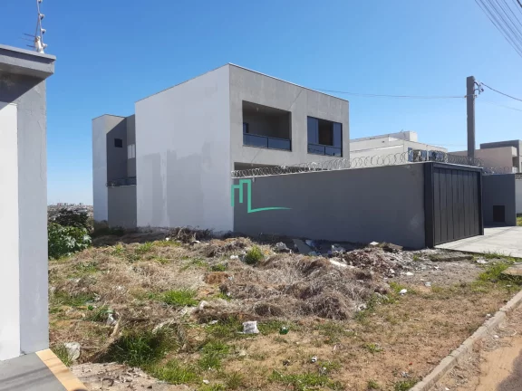 Imagem TERRENO Á VENDA NO BAIRRO SANTA GIANNA EM FRANCA/SP Vende terreno no bairro Santa Gianna medindo 250 mts - 250m² Entre em contato e agende sua visi