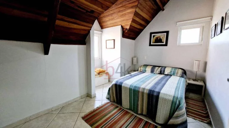Imagem Casa com 311m² de área útil à venda no Alto da Boa Vista.