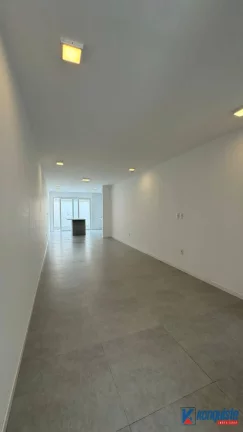 Imagem OPORTUNIDADE ÚNICA! RESIDÊNCIA À VENDA: 3 QUARTOS, SUÍTES, COZINHA MODERNA