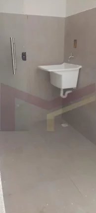 Imagem Casa 2/4 no Campo Limpo