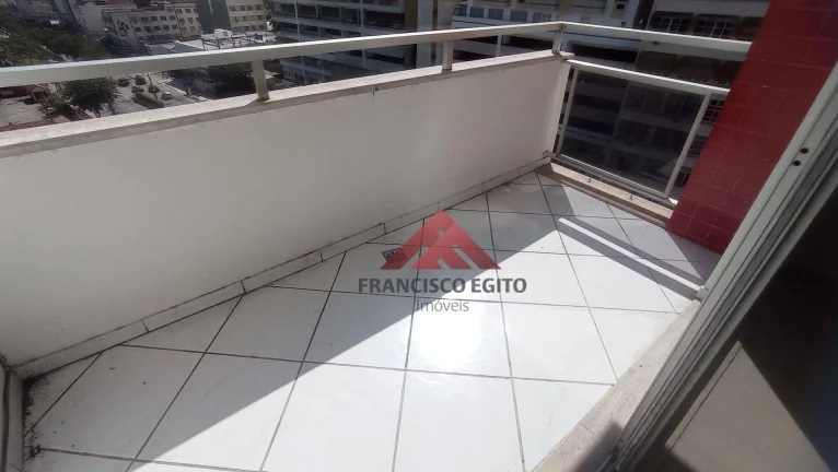 Imagem Quarto e sala à venda no Centro de Niterói, ,68 m² por R$ 300.000