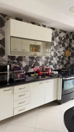 Imagem Apartamento com 3 dormitórios à venda, 110 m² por R$ 1.500.000 - Centro - Cabo Frio/RJ