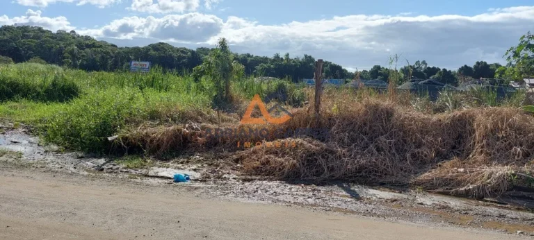 Imagem Adriano Carpes Imóveis vende terreno na praia de Balneário Piçarras