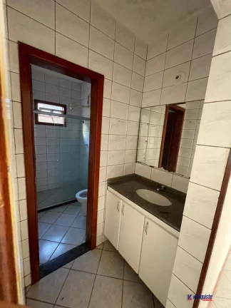 Imagem VENDO CASA EM CONDOMINIO