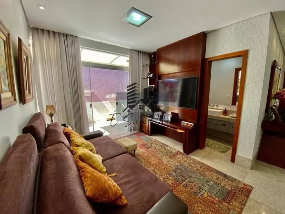 Imagem Casa com 607m² de área construída em terreno de 3,087m².