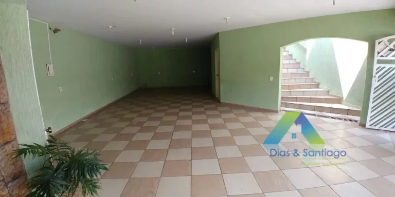 Imagem SANTO ANDRÉ Sobrado 350M², 3 suítes, espaço gourmet, 5 vagas com ótima localização e valor !!!