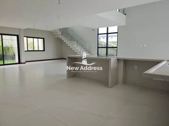 Imagem Casa Alto Padrão com 4 suítes no Condomínio Riviera Park Residence - Vila Velha