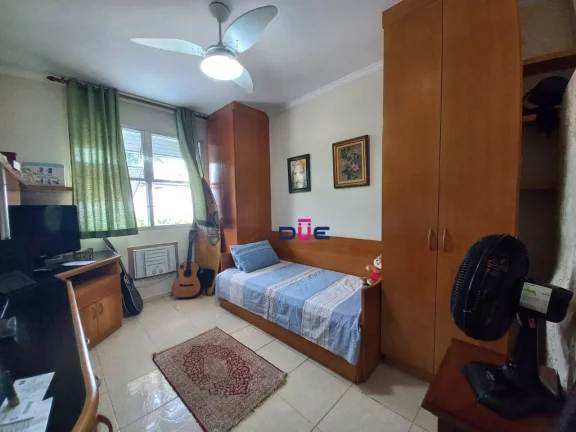 Imagem Apartamento 3 dormitórios com suíte e dependência, frente ao mar na Ponta da Praia