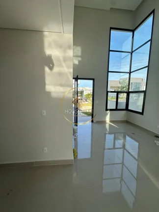 Imagem Sobrado com 3 dormitórios (3 suítes) com piscina condomínio Malibú Caçapava