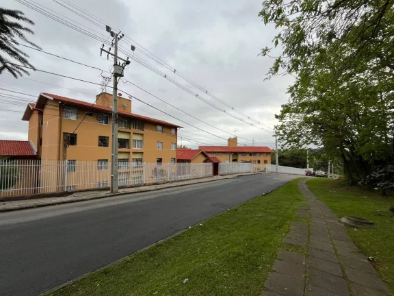 Imagem Apartamento com 2 Quartos no Fazendinha - Cic - R$210 mil