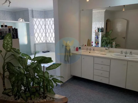 Imagem Casa em Condomínio a Venda no bairro Granja Viana - Cotia, SP