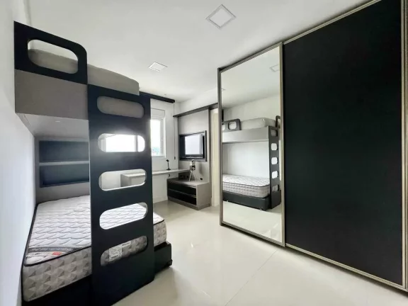 Imagem Apartamento decorado com 3 suítes e 3 vagas de garagem em Balneário Camboriú