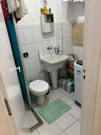 Imagem Apartamento reformado à uma quadra da praia do Gonzaguinha, São Vicente-SP
