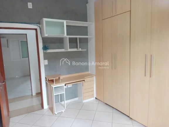 Imagem Linda casa térrea com 202 m², localizada no desejado condomínio Villagio Fiorentino. O imóvel co...