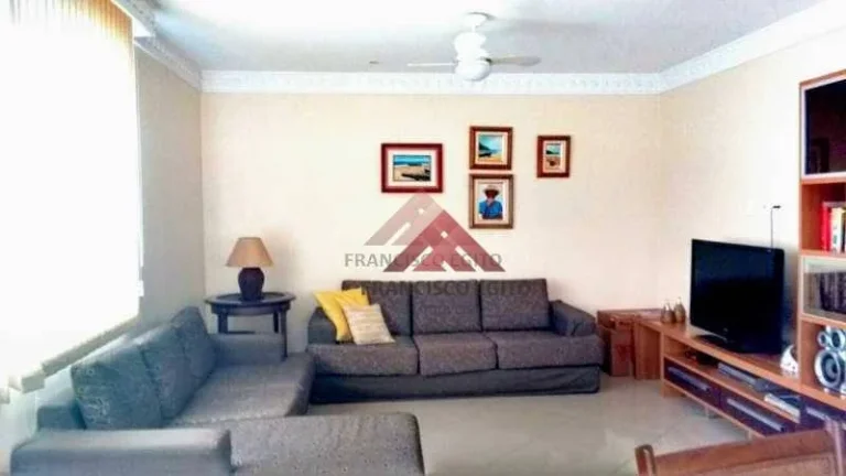 Imagem Casa com 6 dormitórios à venda, 260 m² por R$ 1.160.000 - Pe Pequeno - Niterói/RJ