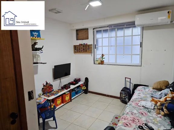 Imagem Excelente casa triplex - Camorim / Estrada dos Bandeirantes