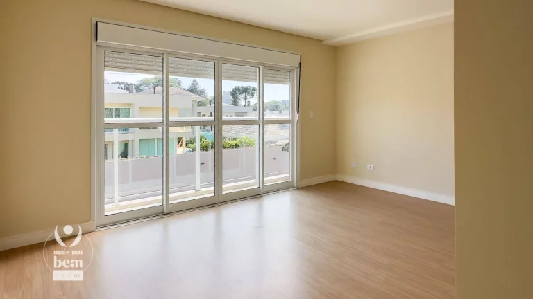 Imagem Sobrado com 222,92 m², 3 Suítes em Condominio Fechado com Piscina à venda por R$ 999.000,00 - Campo Comprido - Curitiba/PR