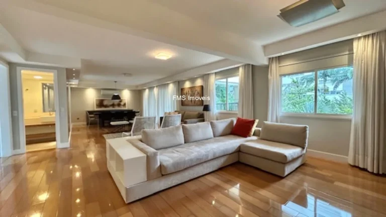 Imagem Imperdível oportunidade: Apartamento de luxo com 3 quartos e 3 suítes em Moema, São Paulo - 210m² e 3 vagas de garagem!