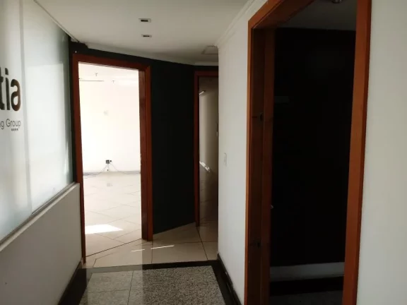 Imagem Conjunto Comercial na Silva Bueno