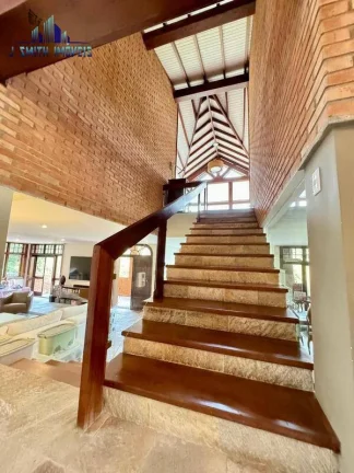 Imagem CASA ESPETACULAR, 5 SUÍTES. VENDA DE "PORTEIRA FECHADA", COMPLETA !!