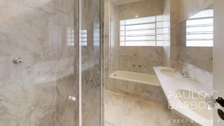 Imagem Bela Vista Venda - 5 Dormitórios (3 Suítes) - 2 Vagas - 485m² Para Reforma