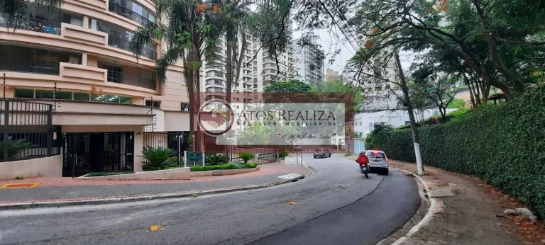 Imagem Vendo Oportunidade de Alto Padrão no Morumbi. Apartamento de 100M², 3 Dormitórios com planejados, sendo 1 Suíte, Sacada Gourmet envidraçada com Churrasqueira, Torre única com vista Livre panorâmica, 2 Vagas Fixa Cobertas, Piscina Semiolímpica, condomínio 