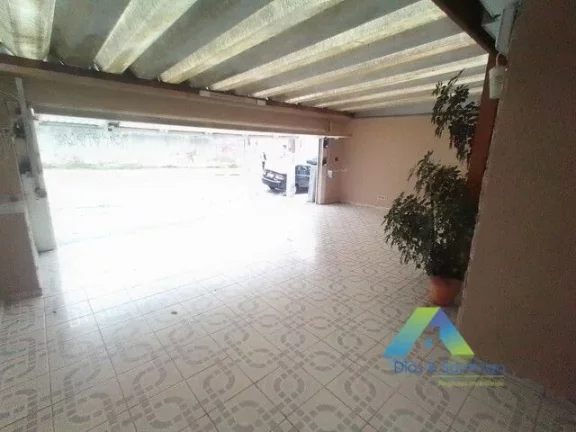 Imagem Ipiranga Sobrado 192 metros a poucos minutos da estação do metro, Alto do Ipiranga, Santos Imigrantes com ótima localização e valor !!!