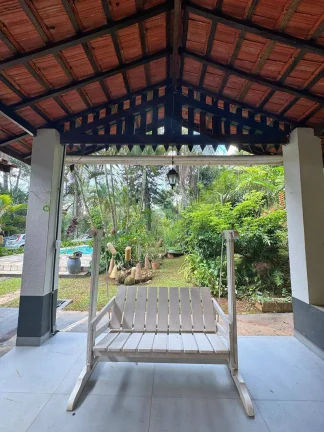 Imagem Chácara Exclusiva em Atibaia: 5.000 m² de Natureza, Piscina e Área Gourmet