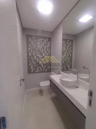Imagem Sobrado em condominio com vista de frente pra a pedra grande