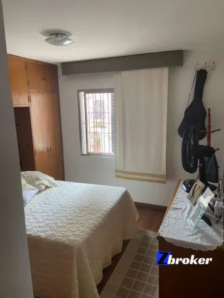 Imagem Casa Ampla com 2 vagas,quintal e Edícula-Residencial ou Comercial-Localização 10